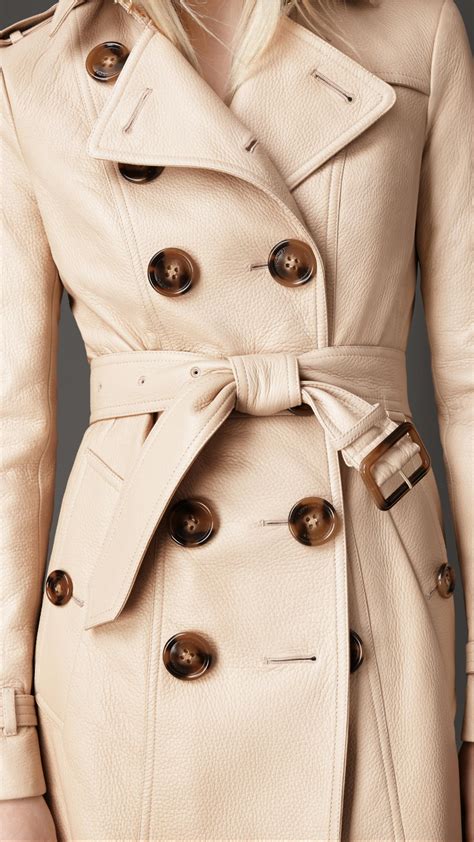 horn button ladies coat burberry|Burberry Limited.